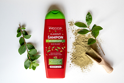 Gentle herbal Henna shampoo
